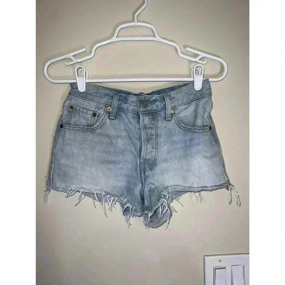 Levis 501 jean shorts  size 24 - Picture 1 of 7